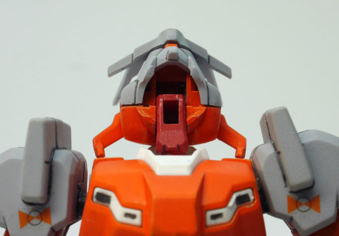 HG Gアルケインの頭部の可動域のガンプラレビュー画像です