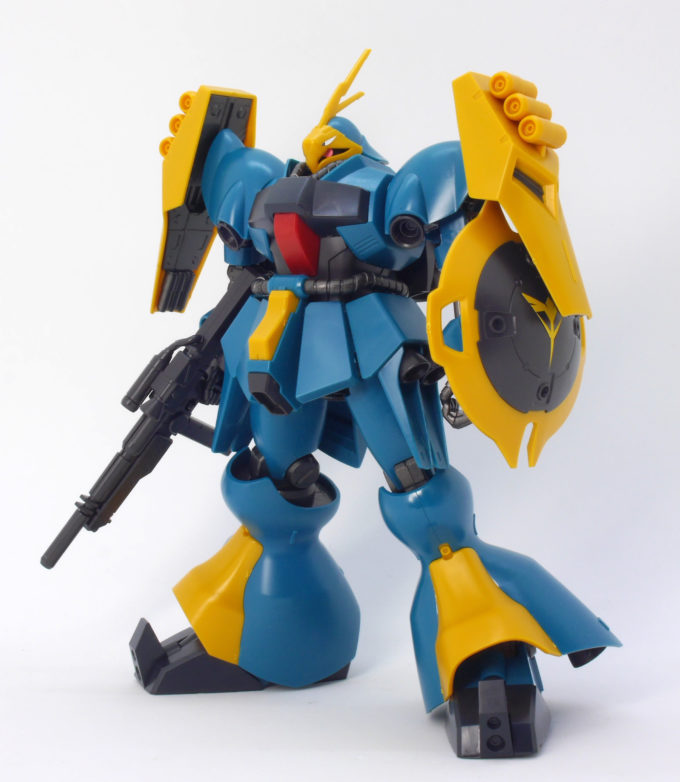 HGUCヤクト・ドーガ（ギュネイ・ガス専用機）のガンプラレビュー画像です