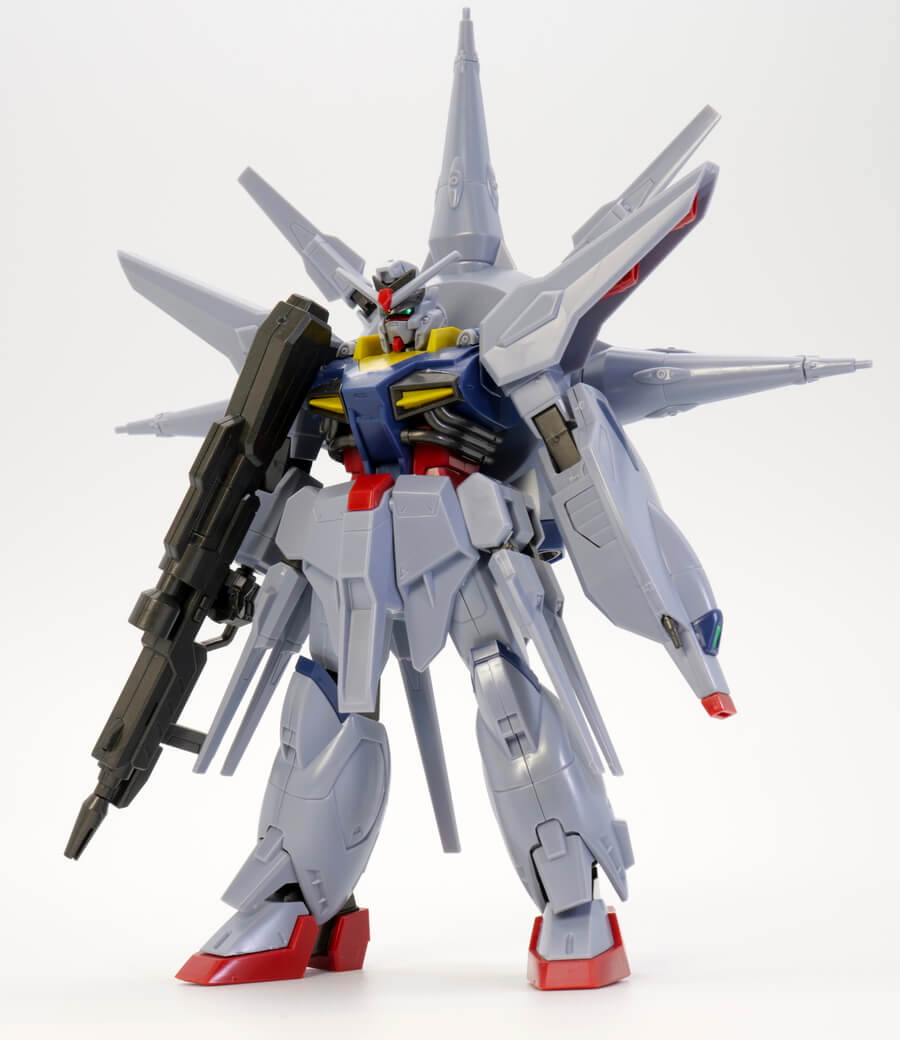 HGプロヴィデンスガンダムのガンプラレビュー画像です