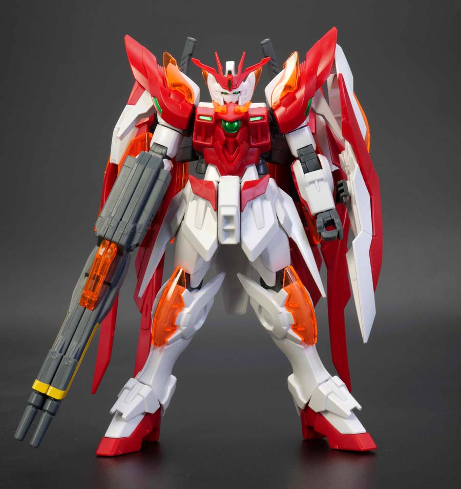 HGウイングガンダムゼロ炎のガンプラレビュー画像です