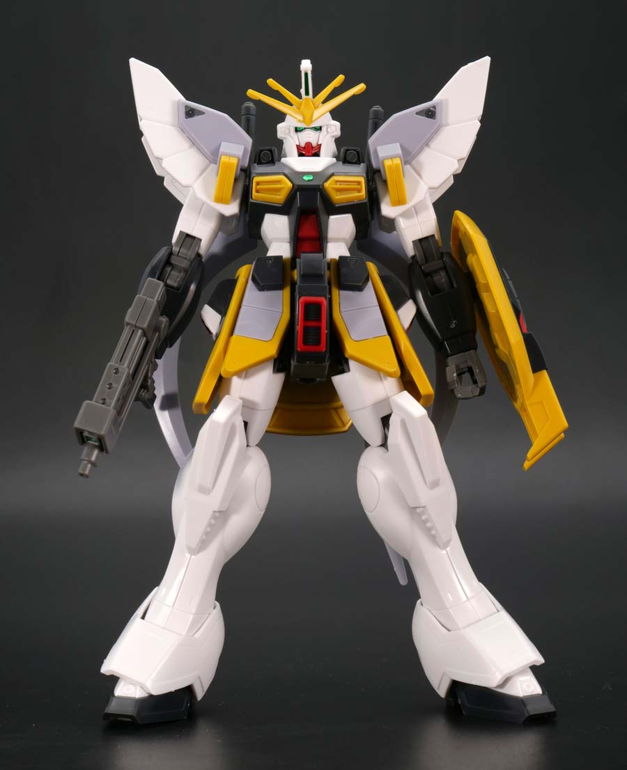 HGACガンダムサンドロック改のガンプラレビュー画像です