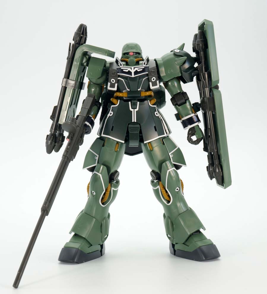 HGギラ・ズール（キュアロン機）のガンプラレビュー画像です