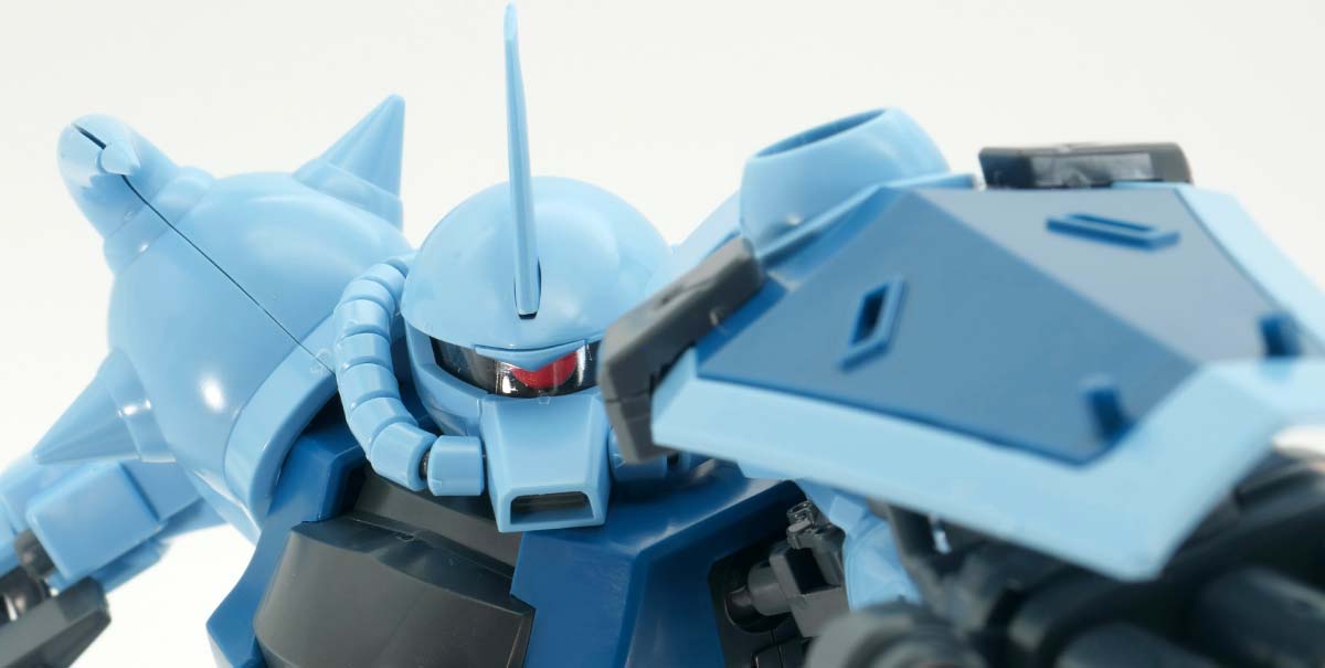 MGグフカスタムのガンプラレビュー画像です