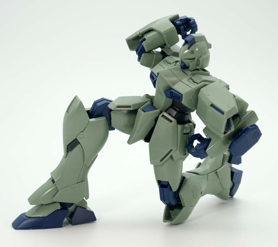 RE/100 1/100 ガンイージのガンプラレビュー画像です