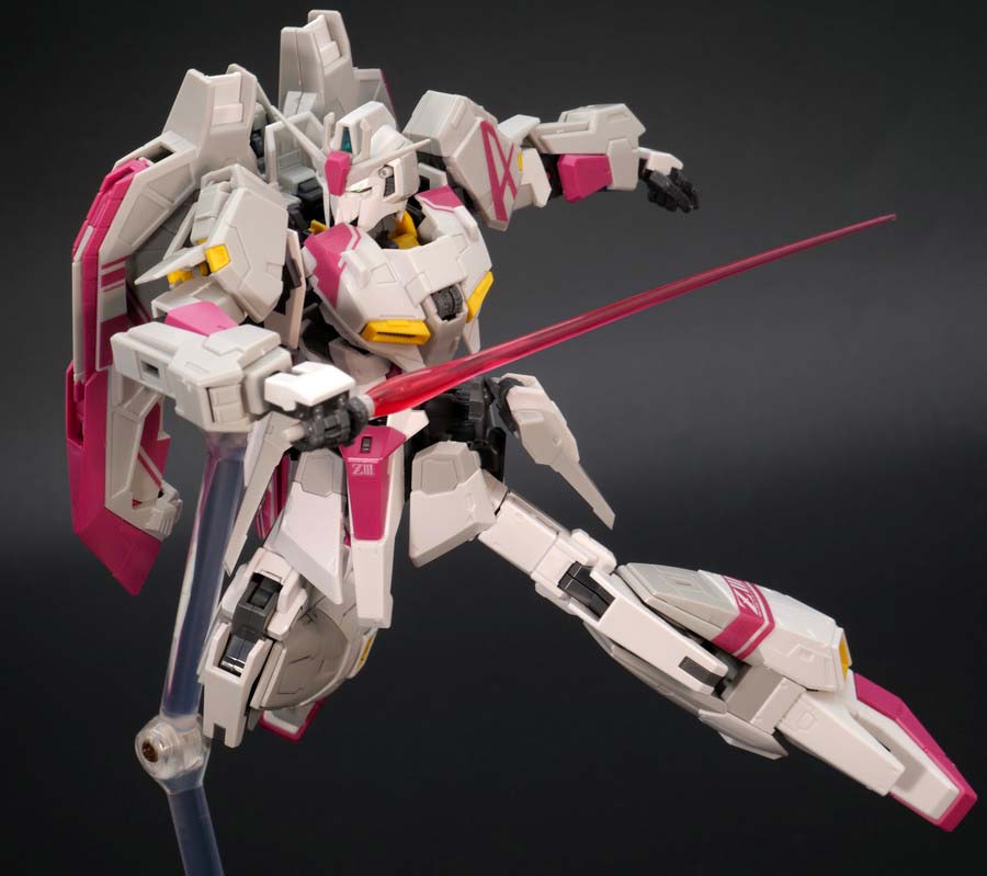 RGゼータガンダム３号機のガンプラレビュー画像です