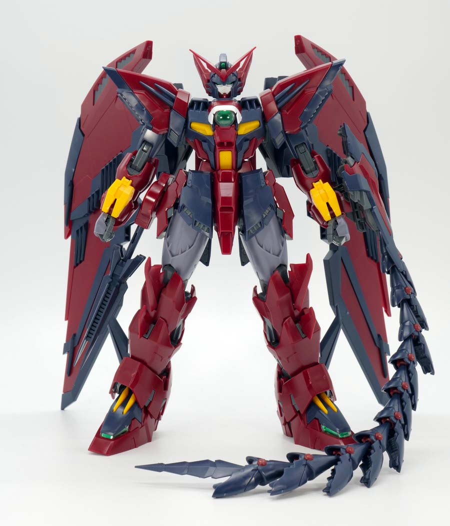 MGガンダムエピオンEWのガンプラレビュー画像です