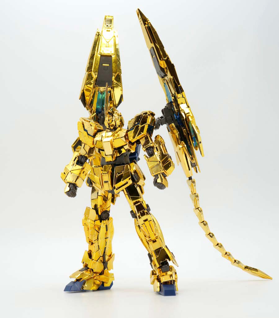 RG 1/144 ユニコーンガンダム３号機フェネクス（ナラティブVer.）のガンプラレビュー画像です