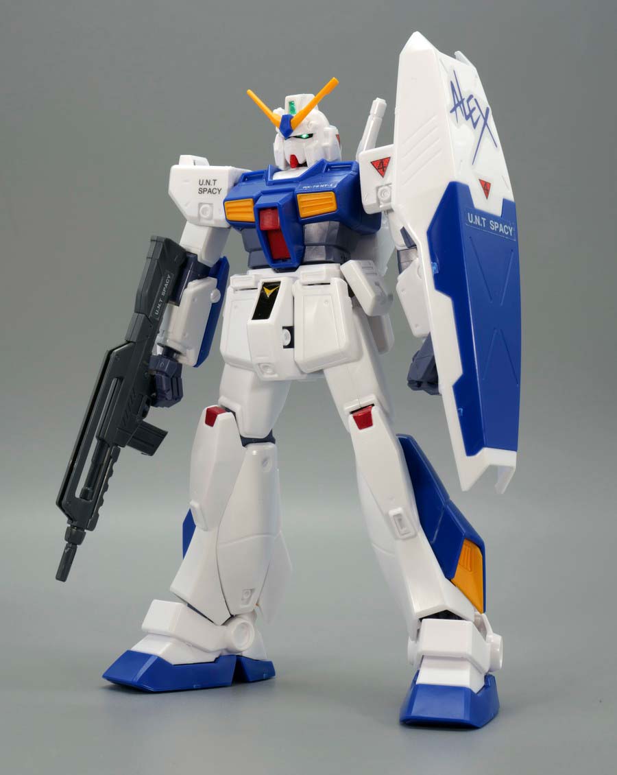 ガンプラ 中国広州限定モデル サザビー RX-93νガンダムRG セット 