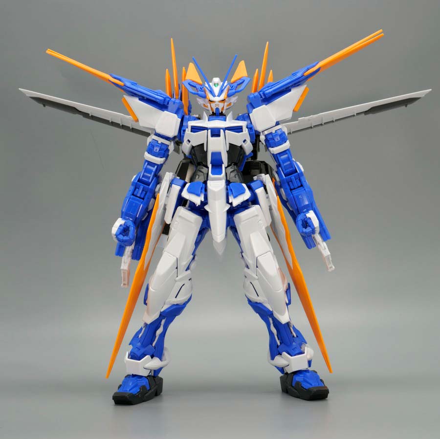 送料無料/プレゼント付♪ バンダイ MG 1／100 ガンダムアストレイ