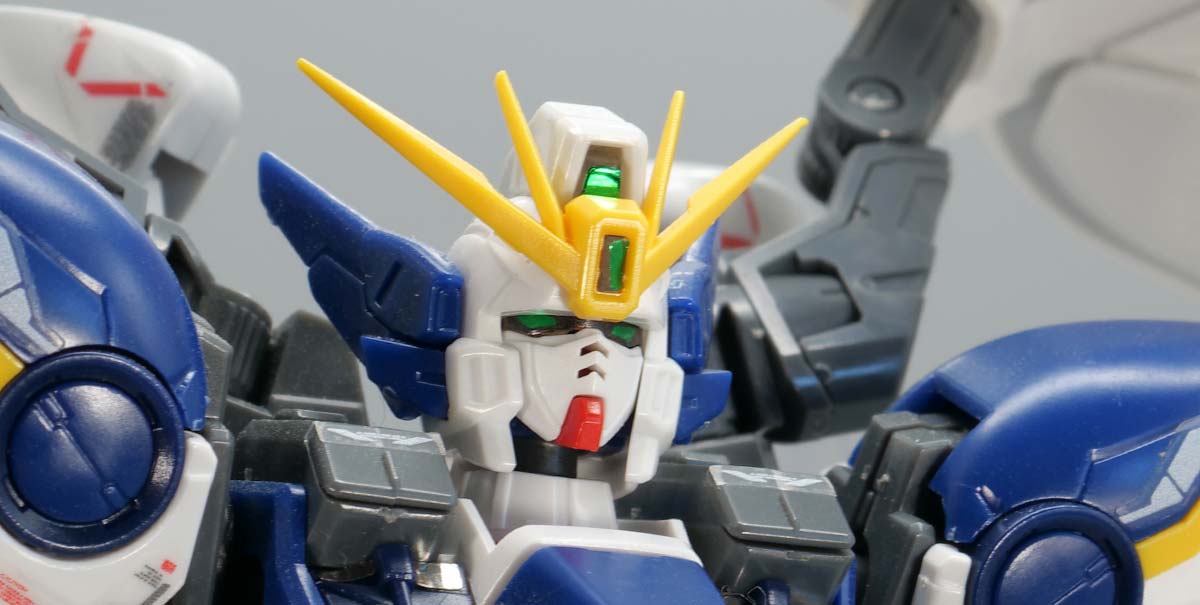 RGウイングガンダムゼロEW用拡張エフェクトユニット セラフィムフェザーのガンプラレビュー画像です