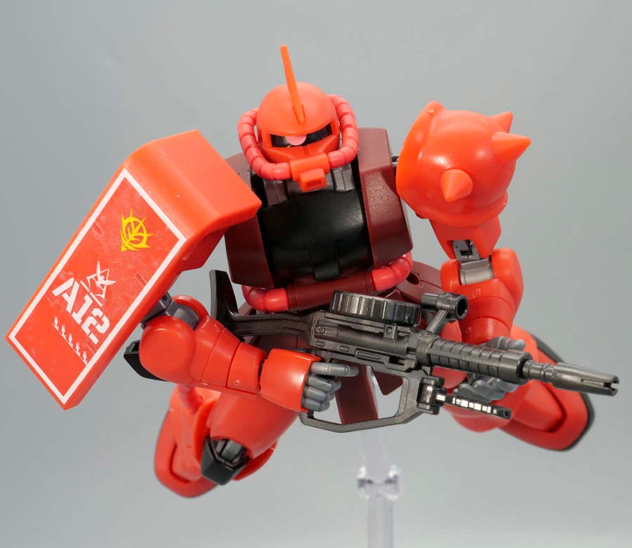 HGガンダムベース限定シャア専用ザクII(21st CENTURY REAL TYPE Ver.)のガンプラレビュー画像です