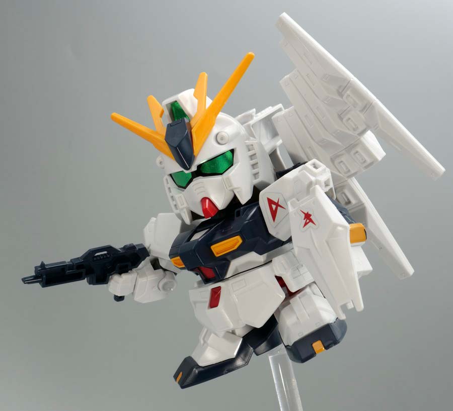 BB戦士νガンダム（HWS仕様）のガンプラレビュー画像です