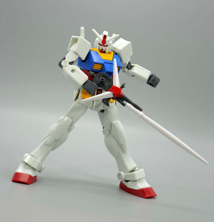 EXスタンダード RX-78-2ガンダムのガンプラレビュー画像です