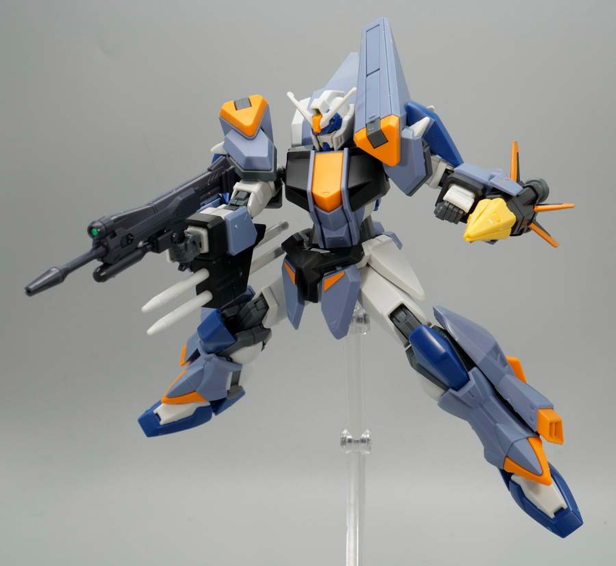 HGデュエルブリッツガンダムのガンプラレビュー画像です