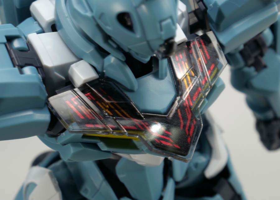 HGガンダムルブリス量産試作モデルのガンプラレビュー画像です