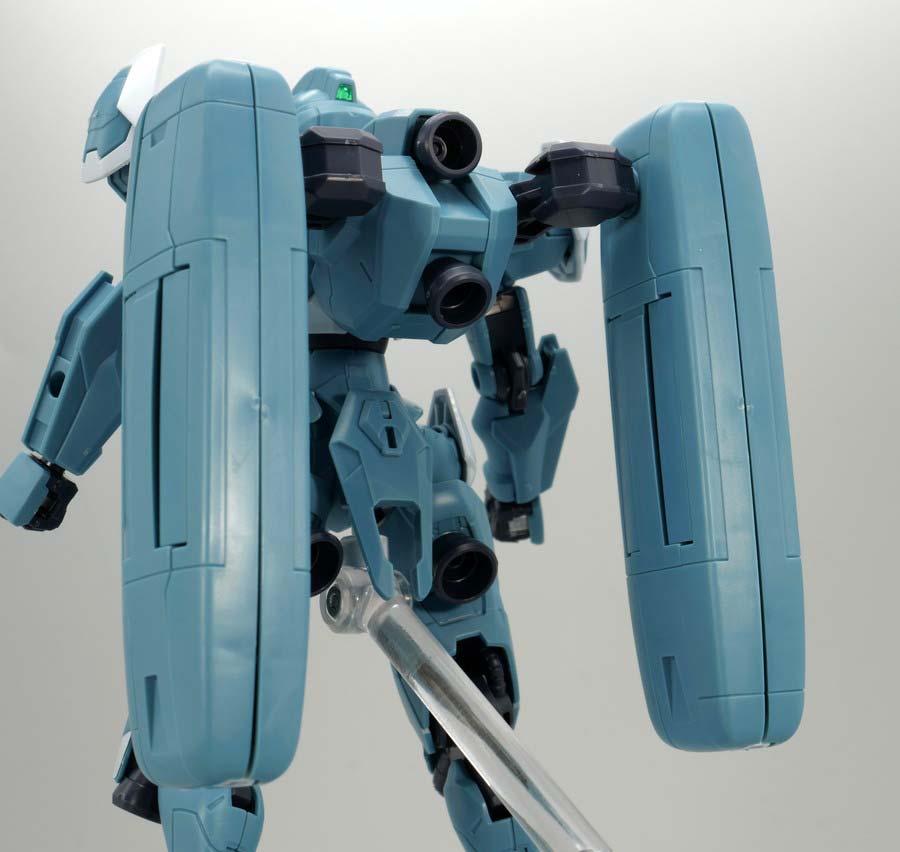 HGガンダムルブリス量産試作モデルのガンプラレビュー画像です