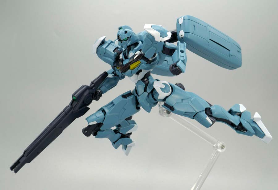 HGガンダムルブリス量産試作モデルのガンプラレビュー画像です