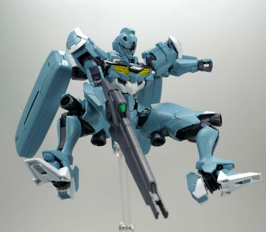 HGガンダムルブリス量産試作モデルのガンプラレビュー画像です