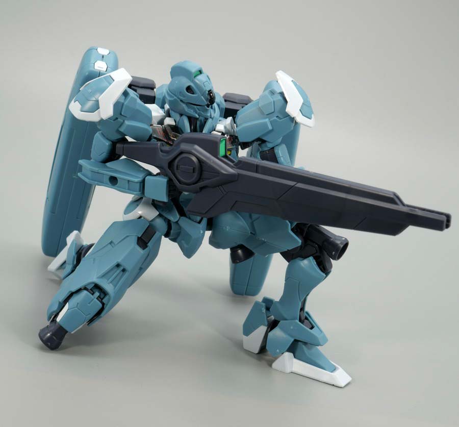 HGガンダムルブリス量産試作モデルのガンプラレビュー画像です