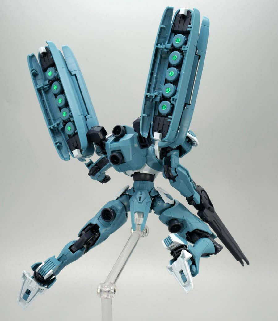 HGガンダムルブリス量産試作モデルのガンプラレビュー画像です