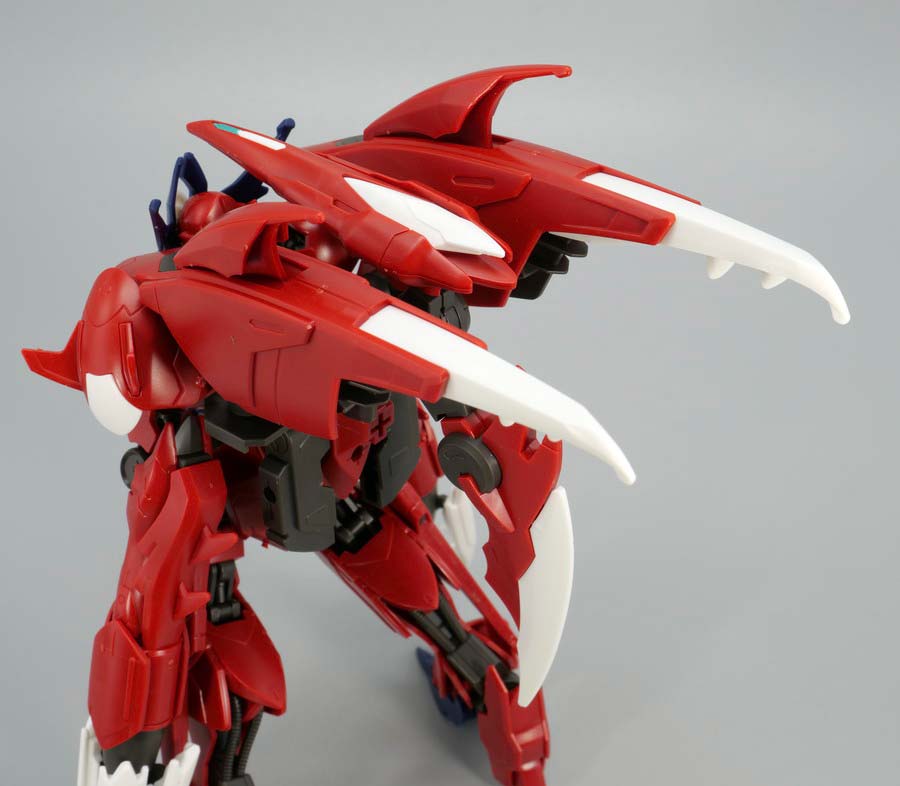 HGガンダムアメイジングバルバトスルプスのガンプラレビュー画像です