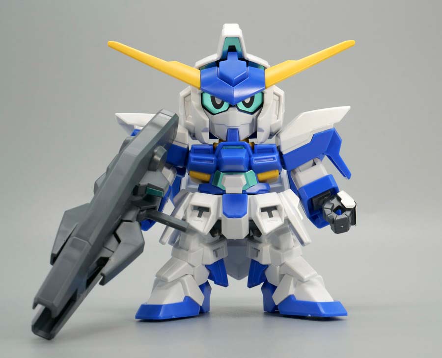 BB戦士ガンダムAGE-FXのガンプラレビュー画像です