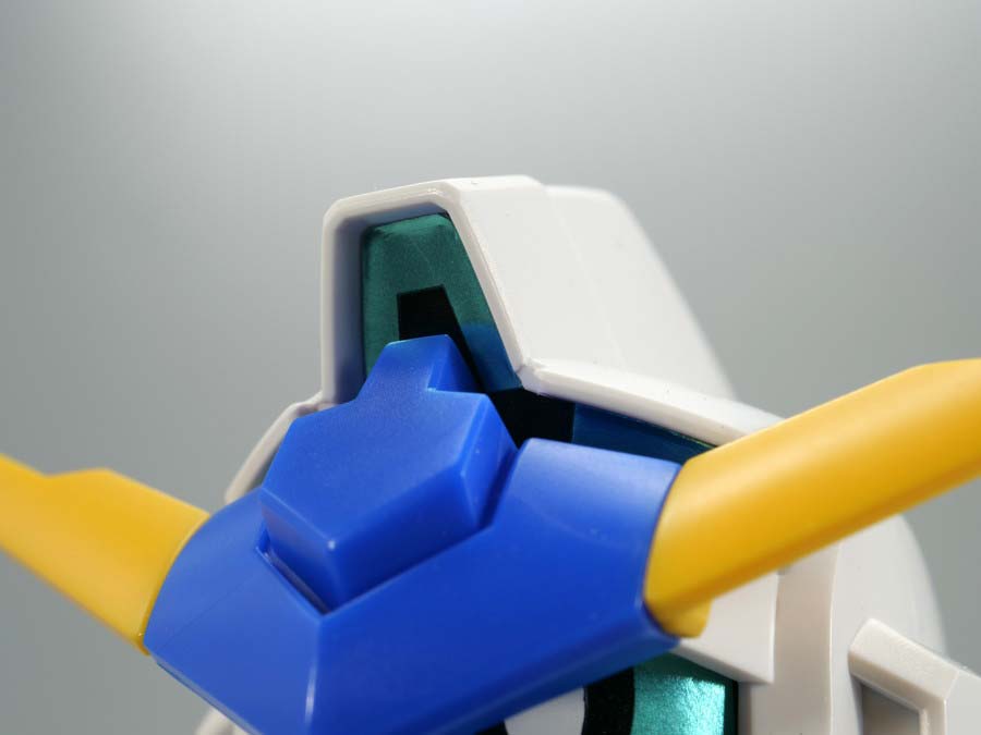 BB戦士ガンダムAGE-FXのガンプラレビュー画像です