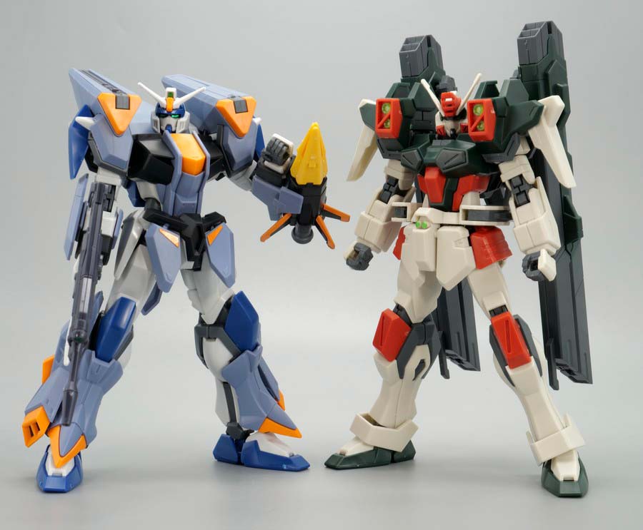 HGデュエルブリッツガンダムとライトニングバスターガンダムのガンプラ画像です