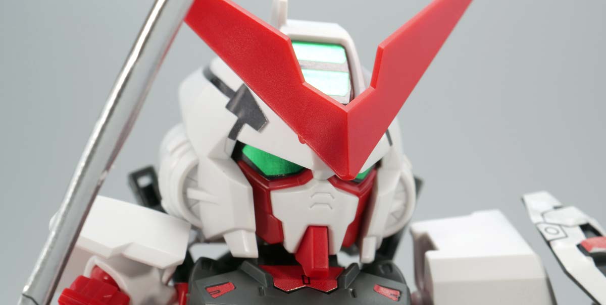 EXスタンダード ガンダムアストレイレッドフレームのガンプラレビュー画像です