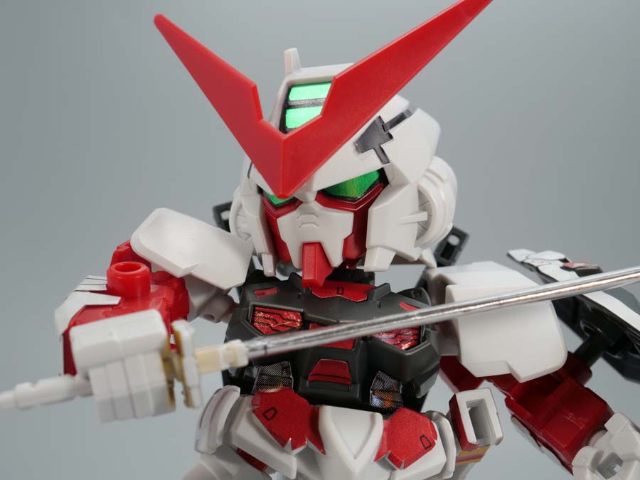 EXスタンダード ガンダムアストレイレッドフレームのガンプラレビュー画像です