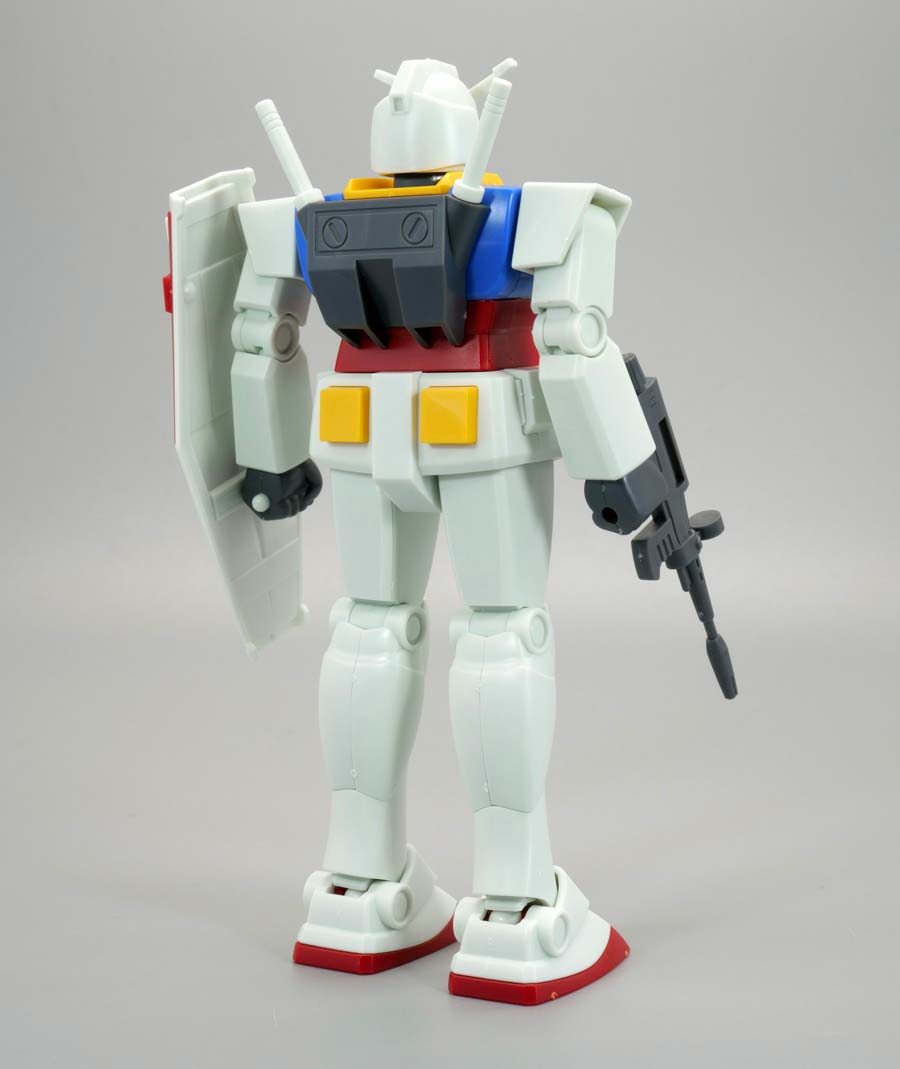 ベストメカコレクション 1/144 RX-78-2 ガンダム (REVIVAL Ver.)のガンプラレビュー画像です