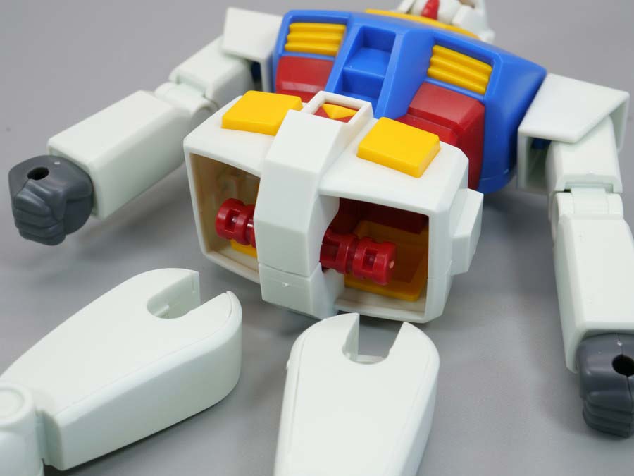 ベストメカコレクション 1/144 RX-78-2 ガンダム (REVIVAL Ver.)のガンプラレビュー画像です