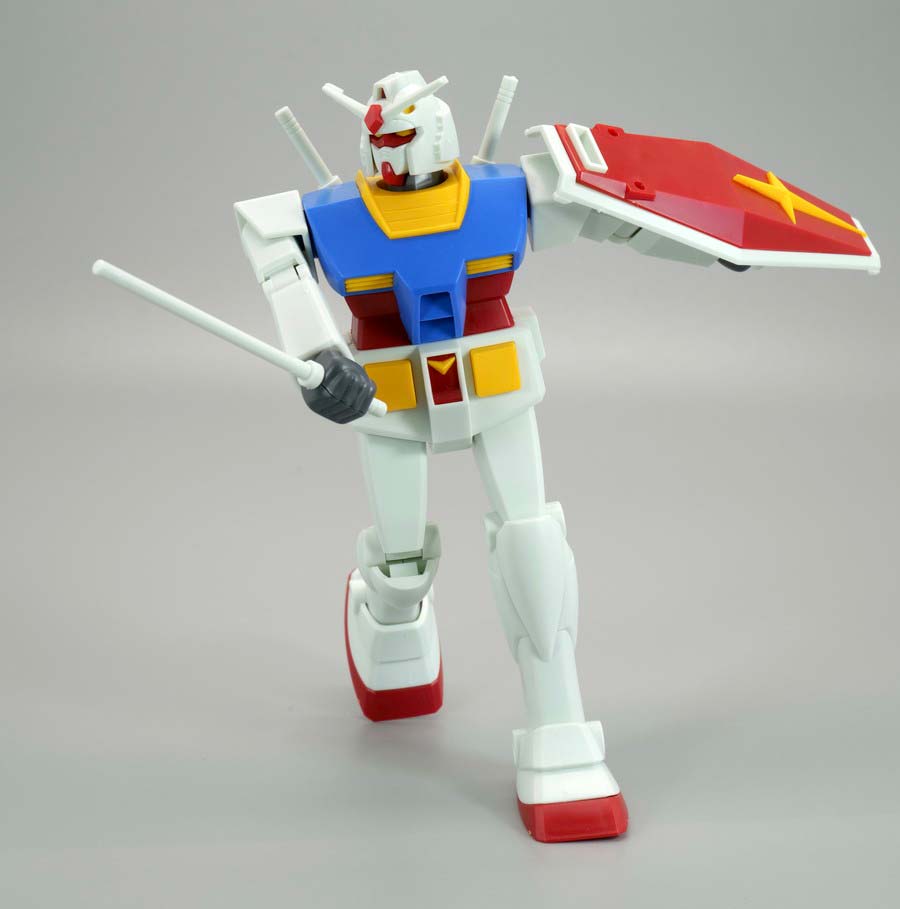 ベストメカコレクション 1/144 RX-78-2 ガンダム (REVIVAL Ver.)のガンプラレビュー画像です