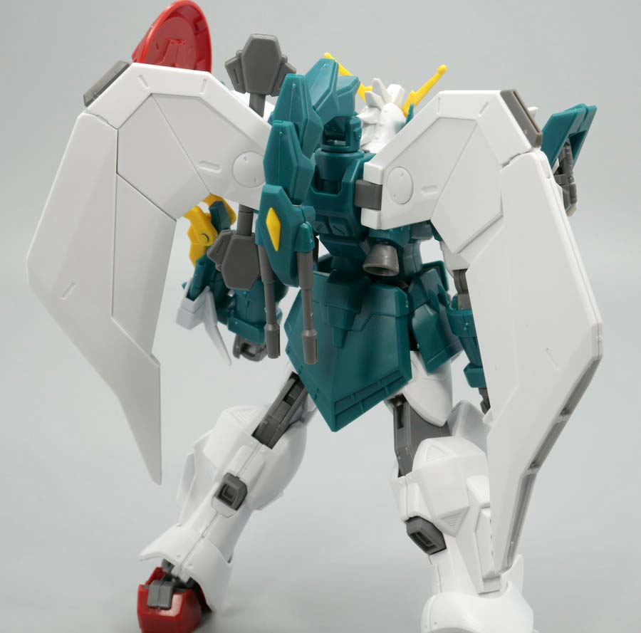 HGACアルトロンガンダムのガンプラレビュー画像です