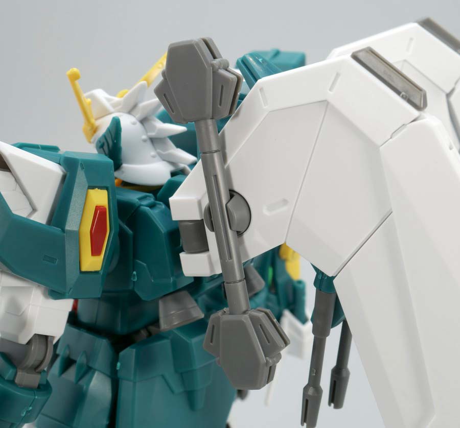 HGACアルトロンガンダムのガンプラレビュー画像です