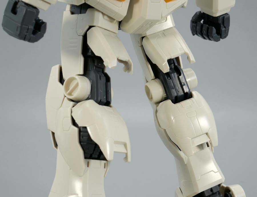 MG 1/100 RX-78-2ガンダム Ver.ONE YEAR WAR 0079のガンプラレビュー画像です