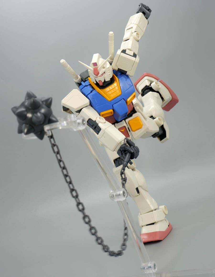 MG 1/100 RX-78-2ガンダム Ver.ONE YEAR WAR 0079のガンプラレビュー画像です