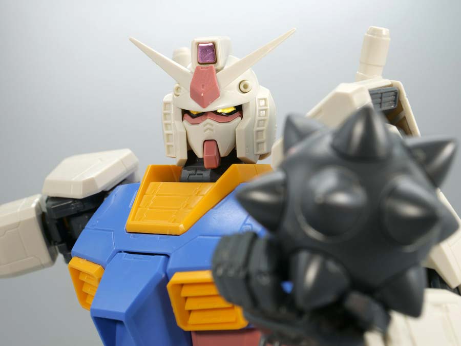 MG 1/100 RX-78-2ガンダム Ver.ONE YEAR WAR 0079のガンプラレビュー画像です