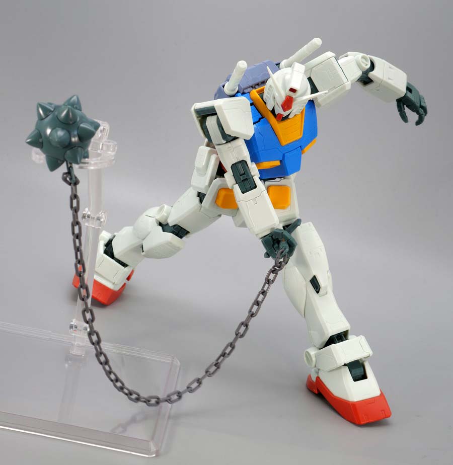 MG 1/100 RX-78-2ガンダム Ver.ONE YEAR WAR 0079 アニメーションカラーバージョンのガンプラレビュー画像です