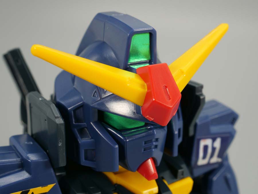 BB戦士ガンダムMk-II ティターンズ仕様のガンプラレビュー画像です