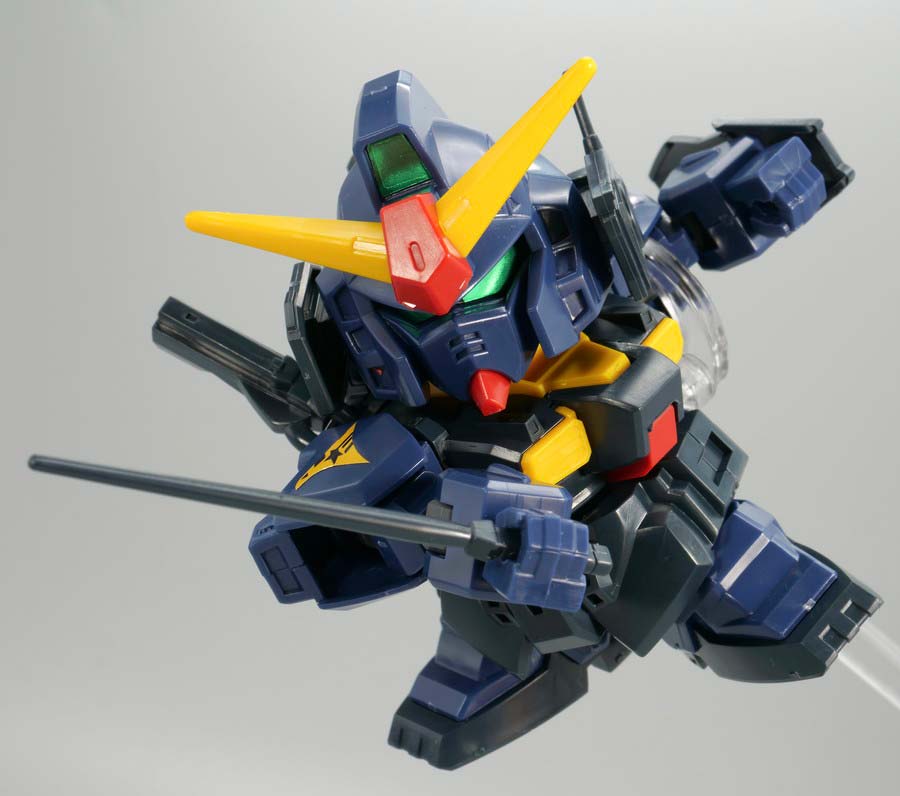 BB戦士ガンダムMk-II ティターンズ仕様のガンプラレビュー画像です