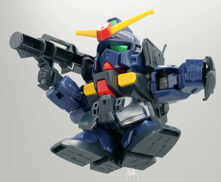 BB戦士ガンダムMk-II ティターンズ仕様のガンプラレビュー画像です