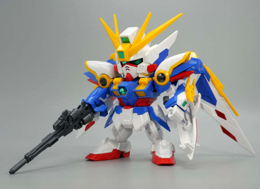 BB戦士ウイングガンダムEWのガンプラレビュー画像です