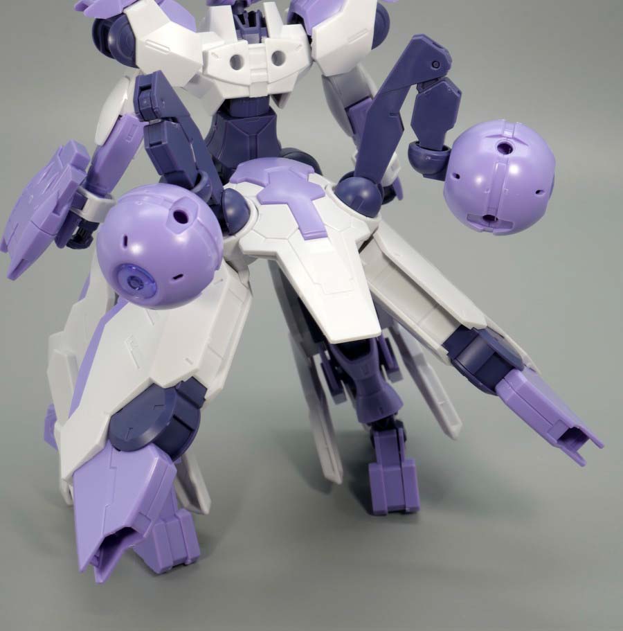 HGベギルベウトルシュ（ケナンジ小隊所属機/リドリック小隊所属機）のガンプラレビュー画像です