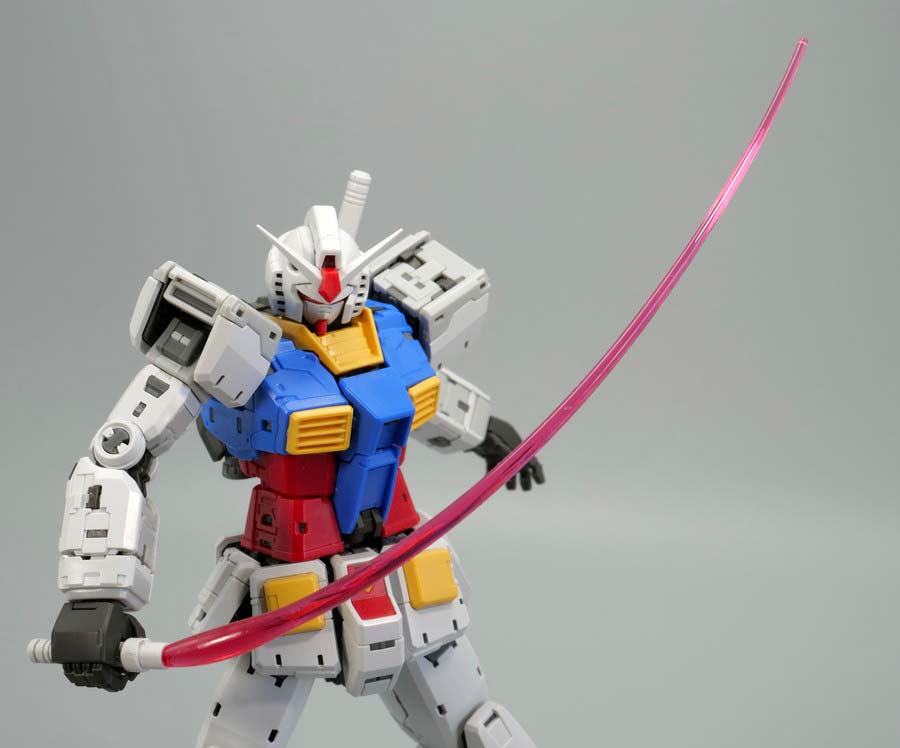 ＲＧ 1/144 RX-78-2 ガンダム Ver.2.0用武器セットのガンプラレビュー画像です