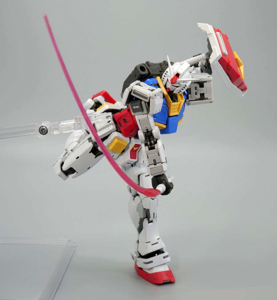 ＲＧ 1/144 RX-78-2 ガンダム Ver.2.0用武器セットのガンプラレビュー画像です