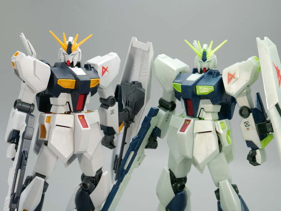 EGガンプラ入り手さげBOX ENTRY GRADE 1/144 νガンダム (サイコフレーム発光イメージカラー)のガンプラレビュー画像です