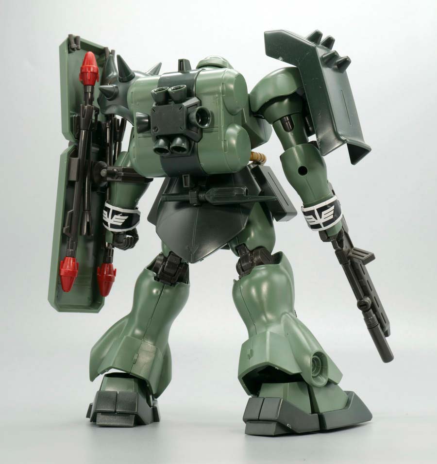 HGギラ・ドーガ(ユニコーンVer.)のガンプラレビュー画像です