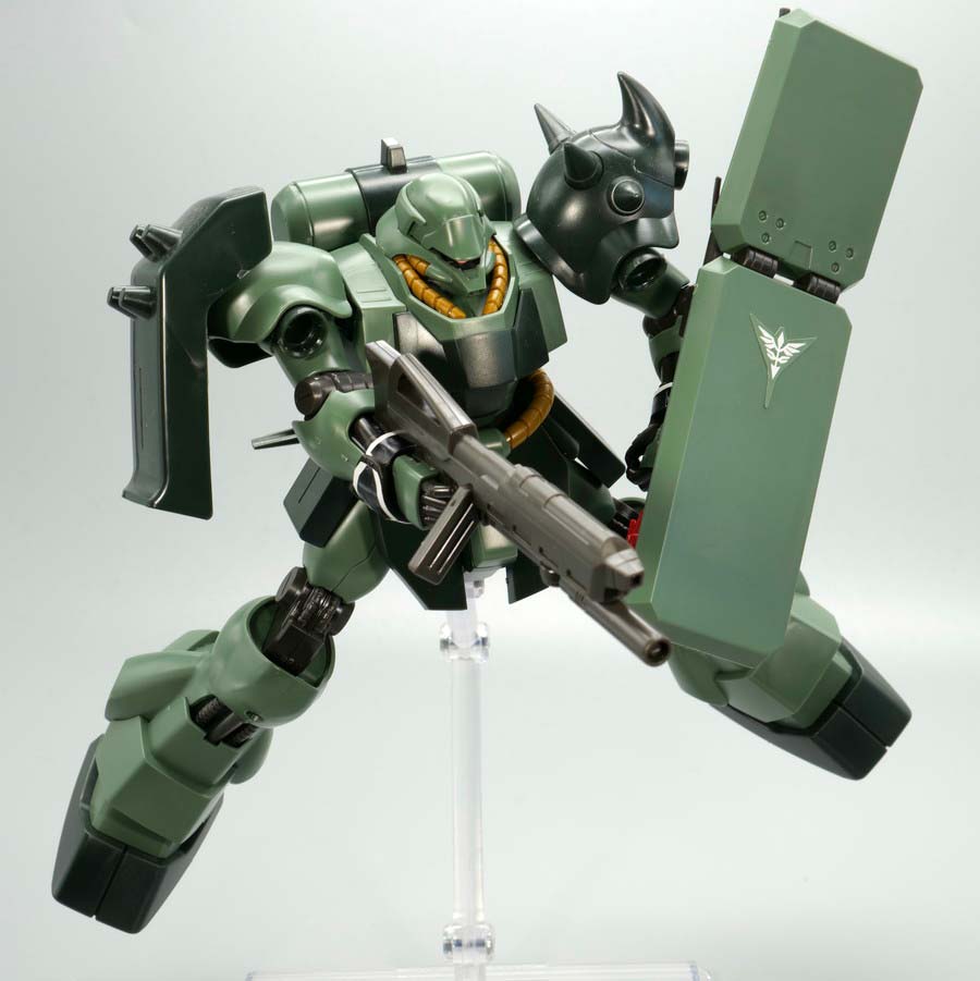 HGギラ・ドーガ(ユニコーンVer.)のガンプラレビュー画像です