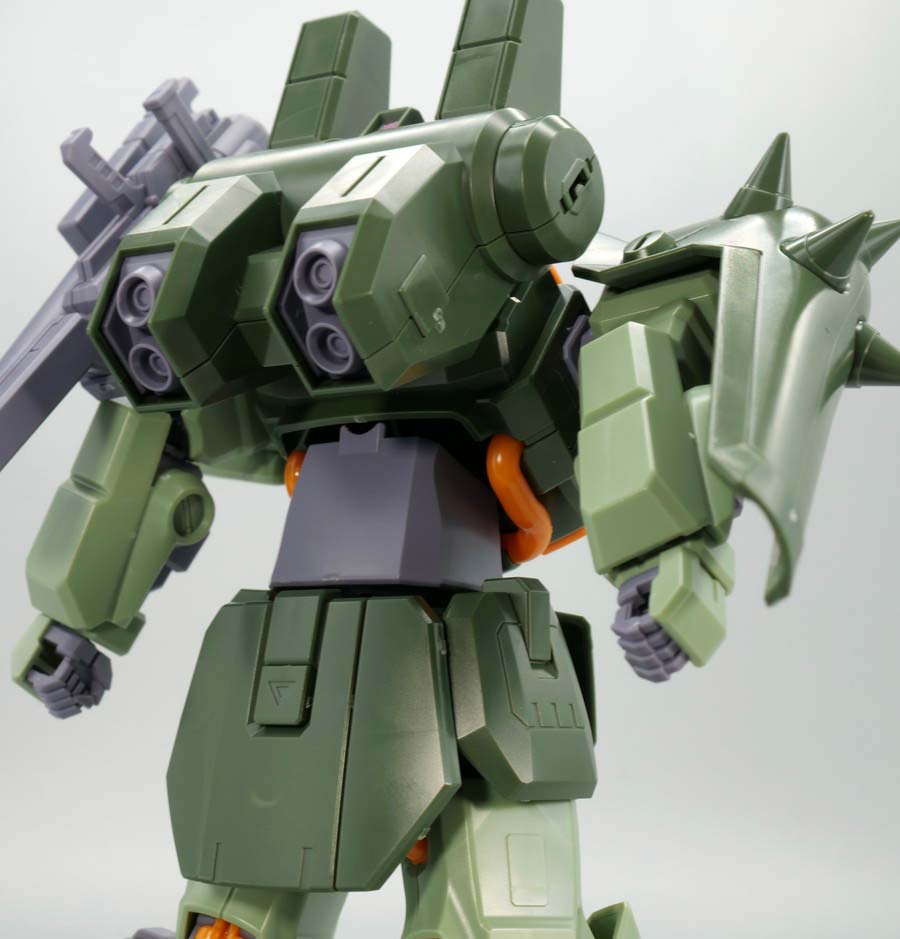 HGハイザック・カスタムのガンプラレビュー画像です